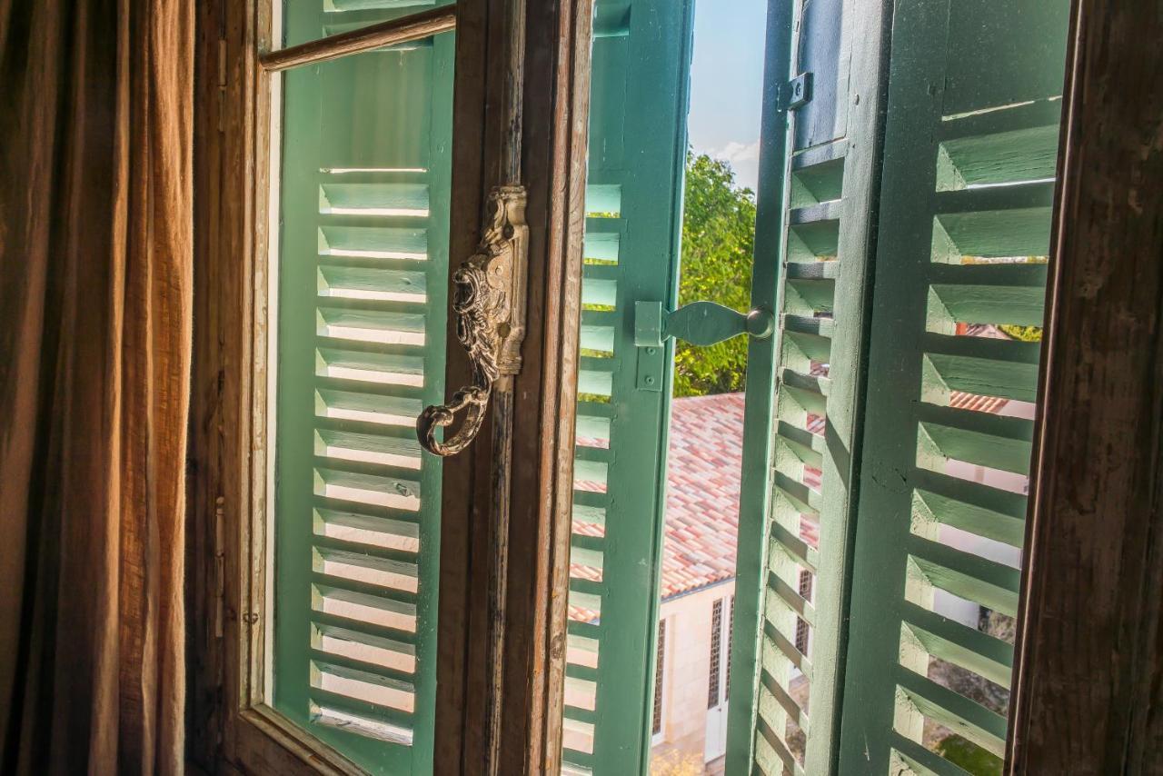 Le Lanternon Hotel Saint-Martin-de-Re Luaran gambar